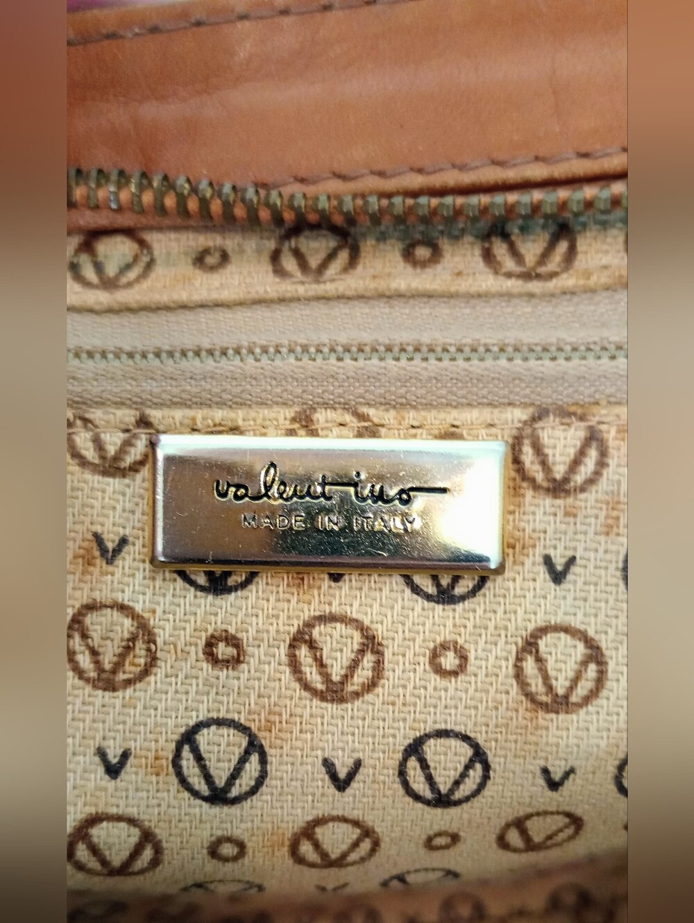 Valentino Garavani Vintage Leather Clutch Project Bag - Picture 15 of 16